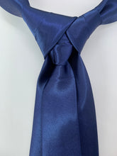 Load image into Gallery viewer, Merovingian or Ediety Knot - Navy
